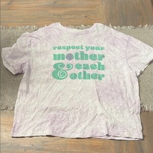 Universal Thread Light Purple Graphic Tee